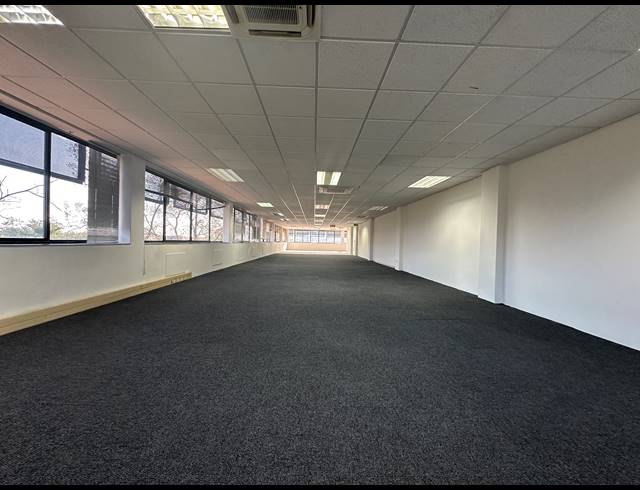 302M² OFFICE TO LET IN WOODMEAD